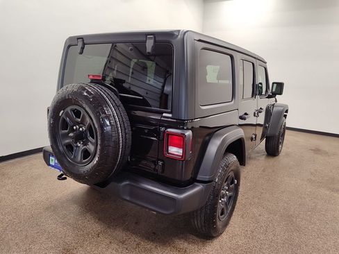 Used 2024 Jeep Wrangler Unlimited Sport AWD/4WD image 6