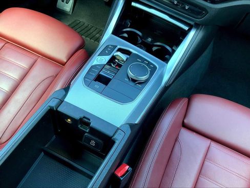 Used 2024 BMW 440i xDrive Coupe w/ Premium Package image 35