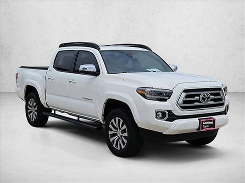Certified 2020 Toyota Tacoma Limited AWD/4WD image 3
