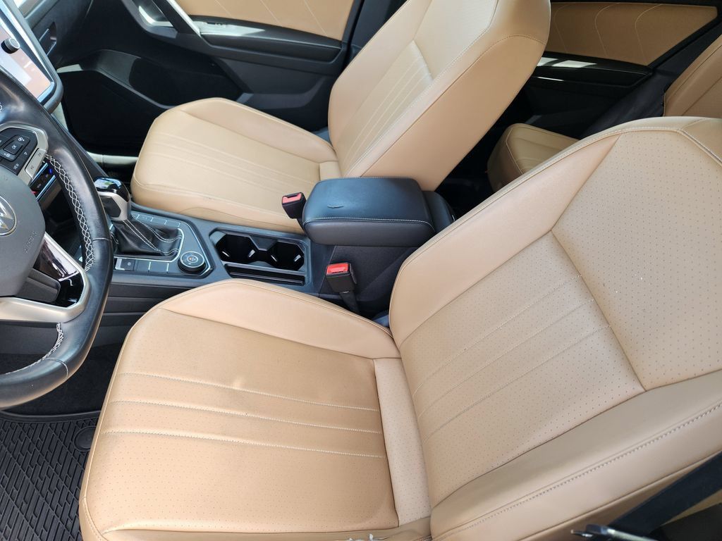 Used 2022 Volkswagen Tiguan SE AWD/4WD image 7