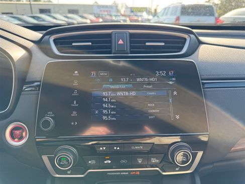 Used 2017 Honda CR-V Touring image 15