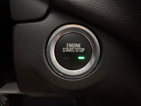 Used 2023 Chevrolet Equinox LT FWD image 20