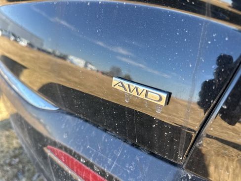 Used 2021 Buick Enclave Avenir w/ Avenir Technology Package image 14