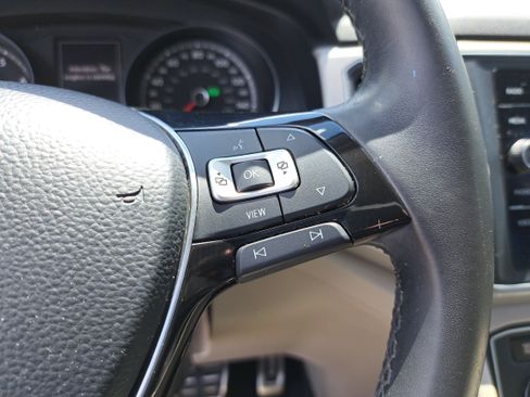 Used 2019 Volkswagen Atlas SE w/ Panoramic Sunroof Package AWD/4WD image 19