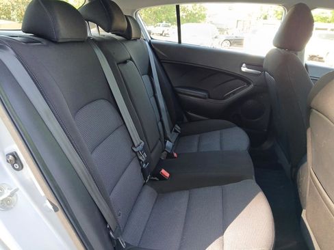 Used 2017 Kia Forte LX image 13
