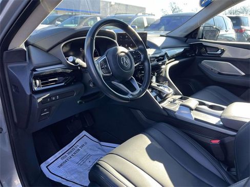 Used 2023 Acura MDX SH-AWD image 13
