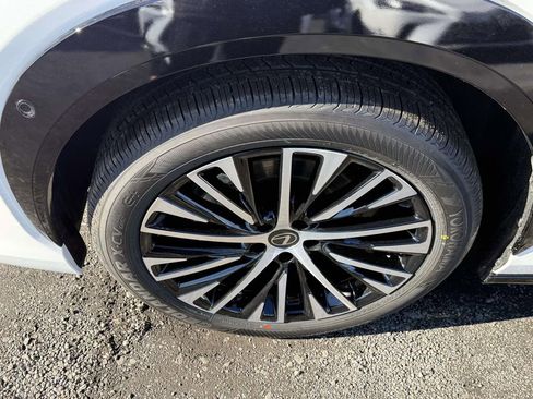 New 2026 Lexus RZ 450e Premium image 7