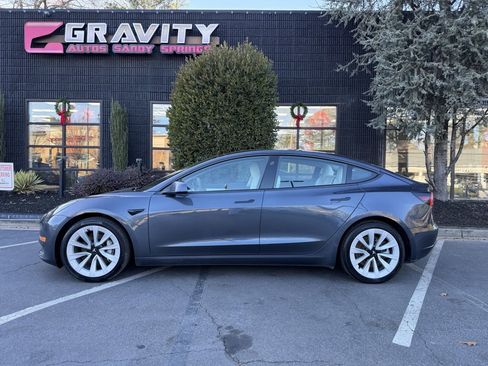 Used 2022 Tesla Model 3 Long Range image 9