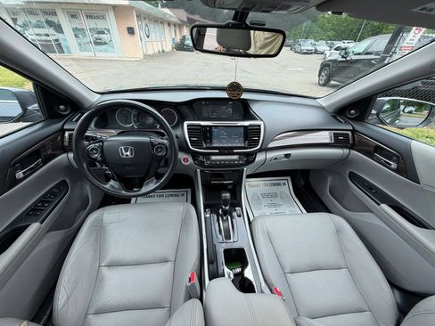 Used 2017 Honda Accord EX-L image 22