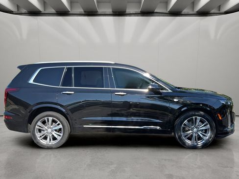 Used 2023 Cadillac XT6 Premium Luxury AWD/4WD image 6
