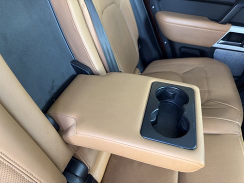 Used 2023 Land Rover Defender 130 SE image 35