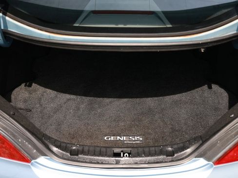 Used 2010 Hyundai Genesis 2.0T RWD image 23
