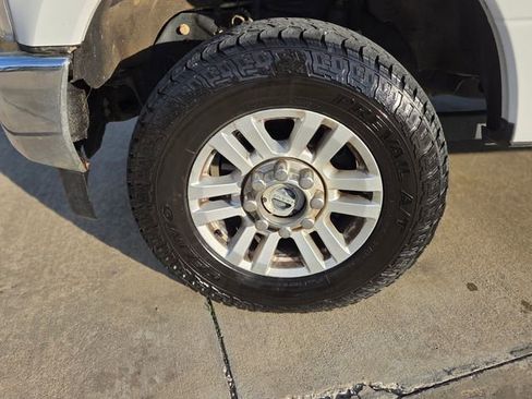 Used 2017 Ford F250 XLT image 9