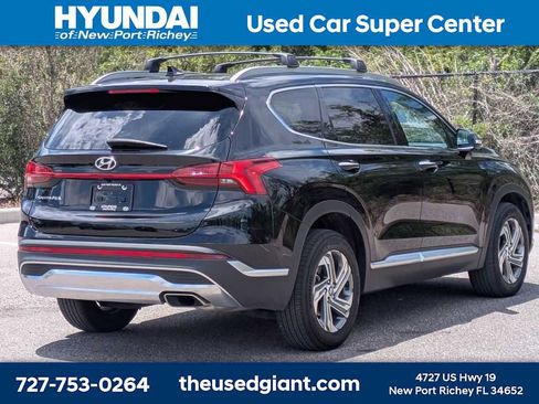 Used 2023 Hyundai Santa Fe SEL w/ Premium Package FWD image 5