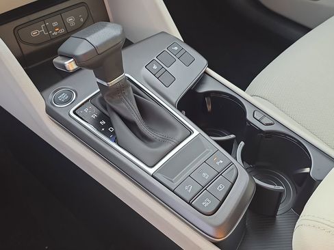 New 2026 Kia Sportage EX w/ EX Panorama Roof Package image 31