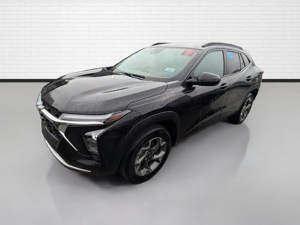 Used 2025 Chevrolet Trax LT w/ Driver Confidence Package FWD image 5