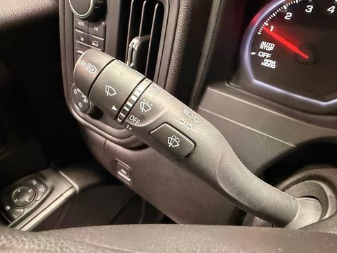 Used 2024 Chevrolet Silverado 1500 Custom AWD/4WD image 31