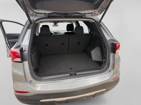 Used 2024 Chevrolet Equinox LT FWD image 36