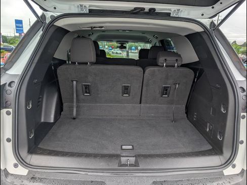 Used 2020 Chevrolet Traverse LS FWD image 22