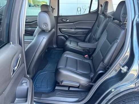 Used 2019 GMC Acadia SLT FWD image 25
