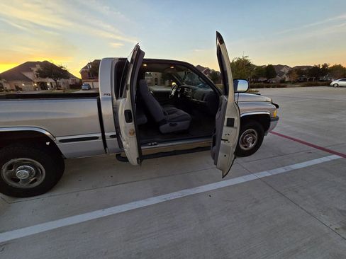 Used 1998 Dodge Ram 2500 Truck 2WD Quad Cab image 16