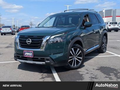 Used 2025 Nissan Pathfinder Platinum w/ Cargo Package