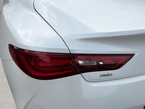 Used 2018 INFINITI Q60 3.0t Luxe w/ Sensory Package 3.0T Luxe AWD/4WD image 34