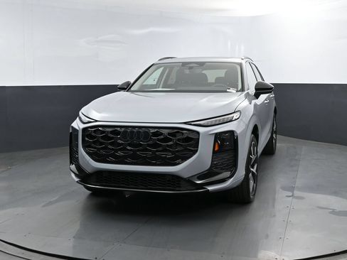 New 2026 Audi Q3 quattro 2.0T AWD/4WD image 2