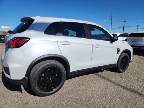 New 2024 Mitsubishi Outlander Sport LE AWD/4WD image 3