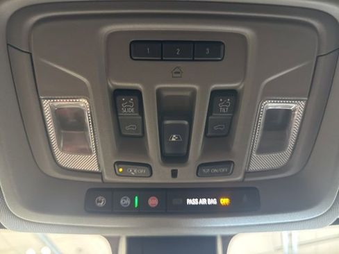 Used 2020 GMC Sierra 1500 SLT w/ SLT Premium Plus Package image 32