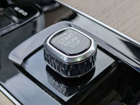 New 2026 Volvo XC90 B5 Core image 43