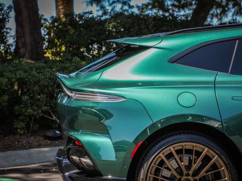 Used 2025 Aston Martin DBX 707 AWD/4WD image 24