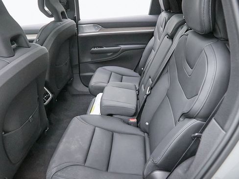 Certified 2025 Volvo EX90 Ultra image 25