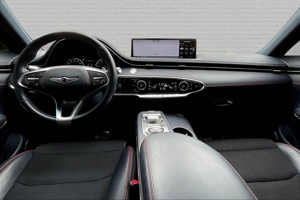 Used 2023 Genesis GV70 2.5T w/ Sport Prestige Package AWD/4WD image 7