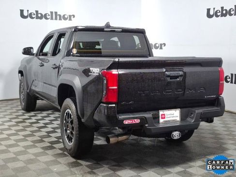 Certified 2025 Toyota Tacoma TRD Off-Road image 5