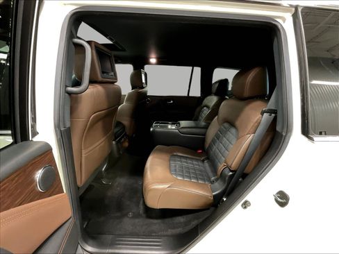 Used 2020 Nissan Armada Platinum w/ Platinum Reserve Package AWD/4WD image 22