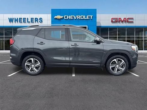 Used 2021 GMC Terrain SLT w/ Infotainment Package II image 8