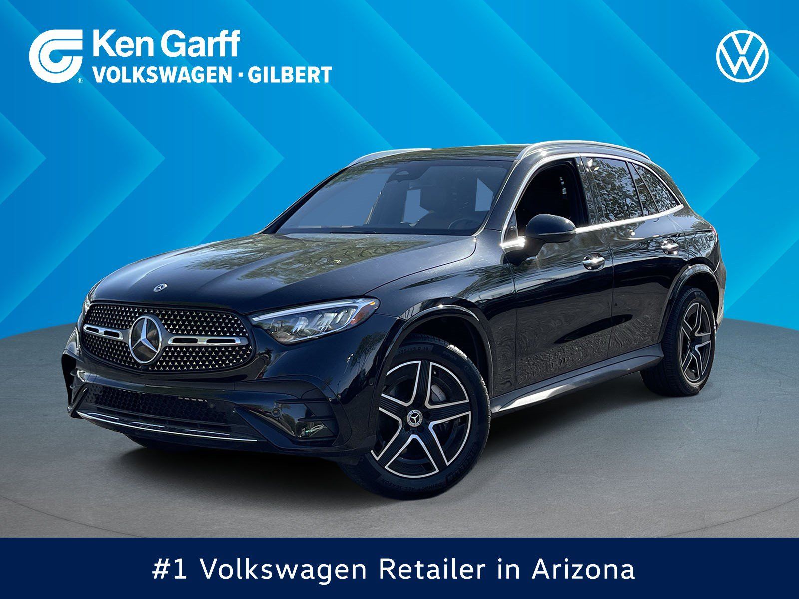 Used 2025 Mercedes-Benz GLC 300 image 1