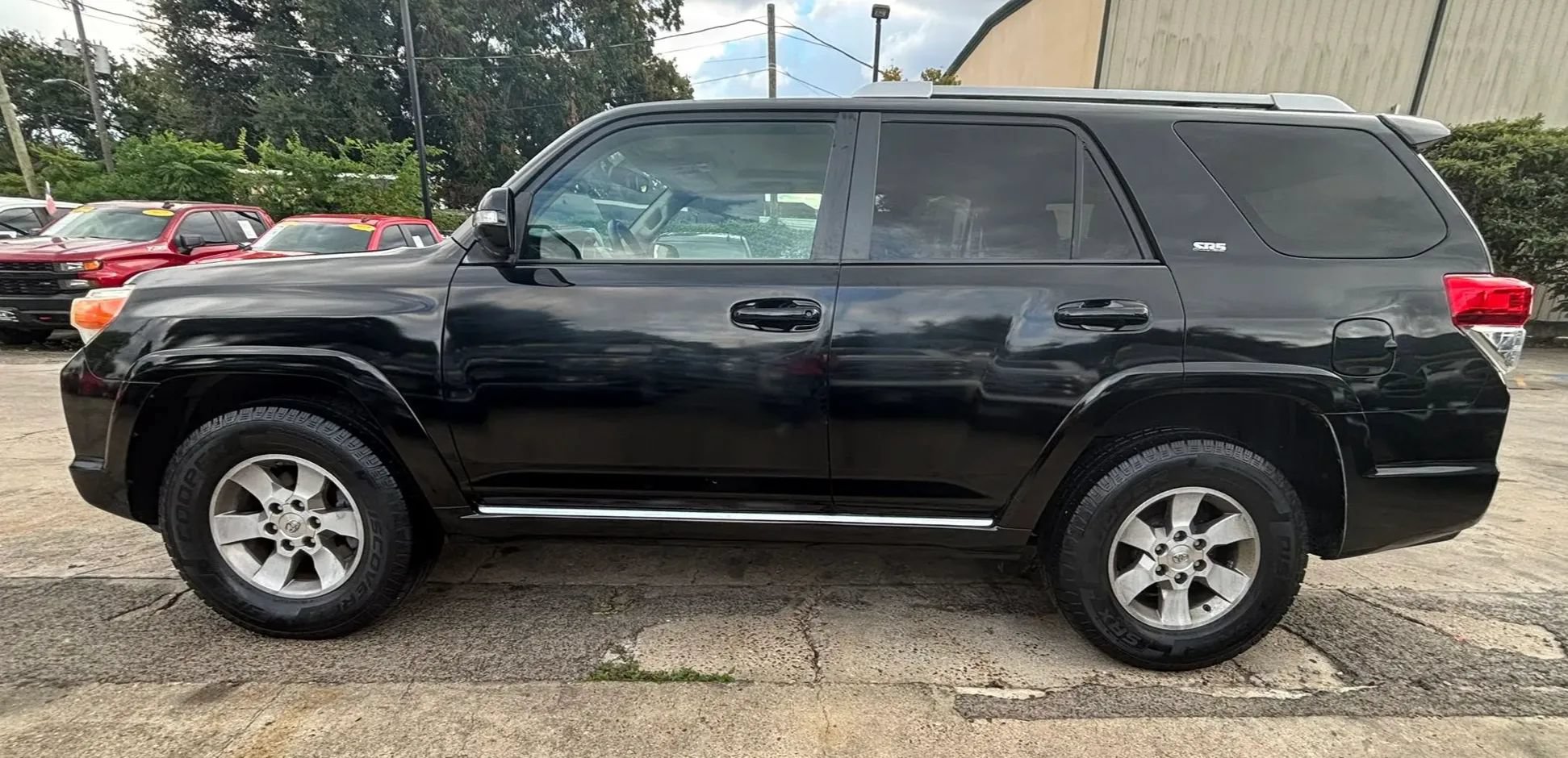 Used 2011 Toyota 4Runner SR5 w/ Convenience Pkg RWD image 4
