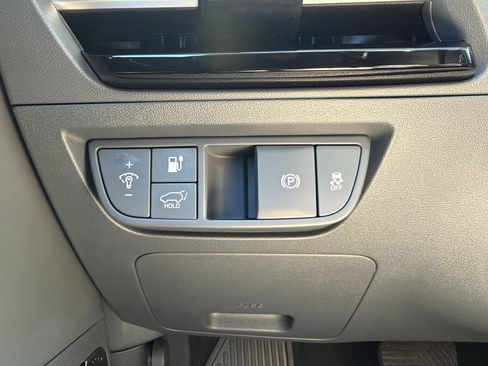 Used 2024 Kia EV6 Wind w/ Wind Technology Package RWD image 29