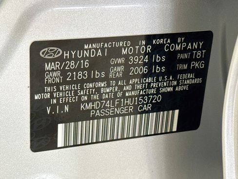 Used 2017 Hyundai Elantra SE FWD image 39