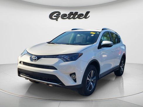 Used 2016 Toyota RAV4 XLE FWD image 2