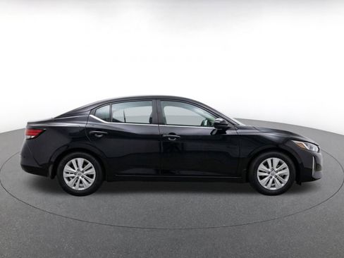 Used 2025 Nissan Sentra S FWD image 10