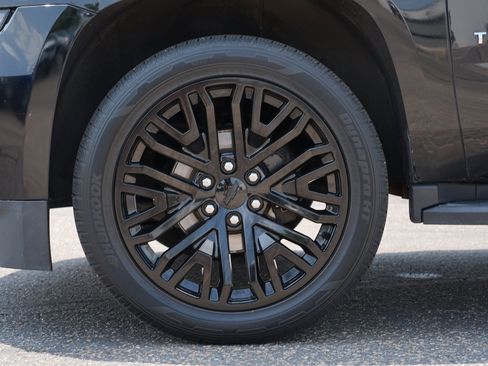 Used 2020 Chevrolet Tahoe LT AWD/4WD image 13