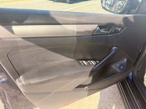 Used 2012 Volkswagen Passat 2.5 S image 10