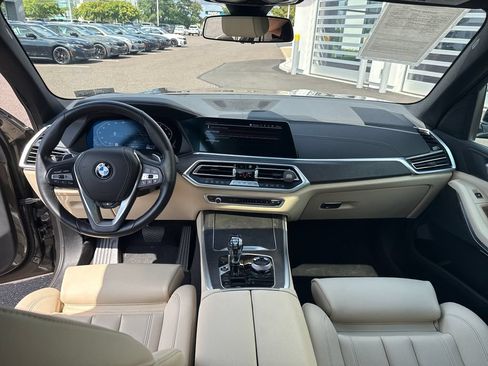 Used 2022 BMW X5 xDrive40i w/ Executive Package AWD/4WD image 12