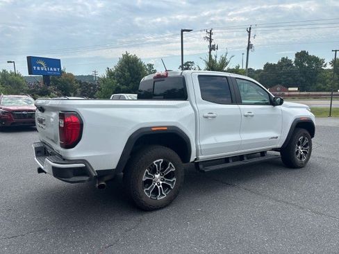 Used 2025 GMC Canyon AT4 AWD/4WD image 8