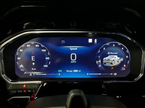 New 2026 Chevrolet Silverado 1500 High Country w/ Technology Package AWD/4WD image 24