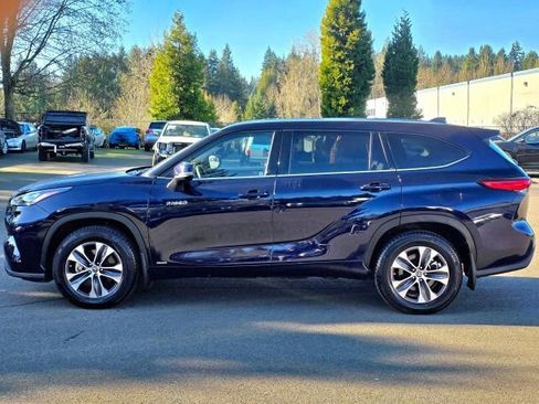 Used 2020 Toyota Highlander XLE image 4