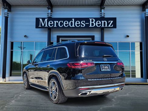 New 2026 Mercedes-Benz GLS 450 4MATIC image 4